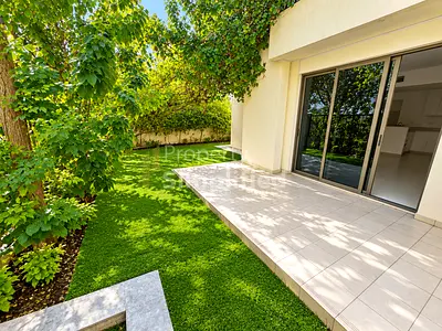 Private Garden | Spacious & Bright Family Home