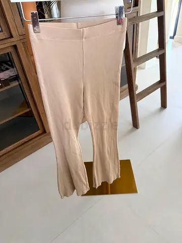 M&S girl trousers size 8-9