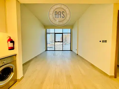 Ready to move spacious 1 bedroom apartment