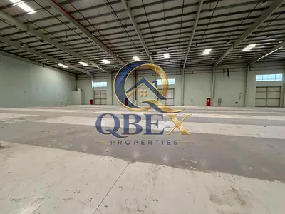 Commercial Warehouse with 14 KW Electricity