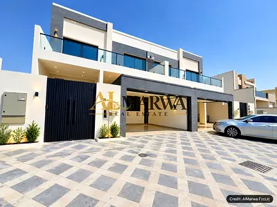 **Luxurious Brand New 5-Master BedRoom ||Big Hall || Spainces Kitchen ||Cover Parking ||Ready To Move Villa **