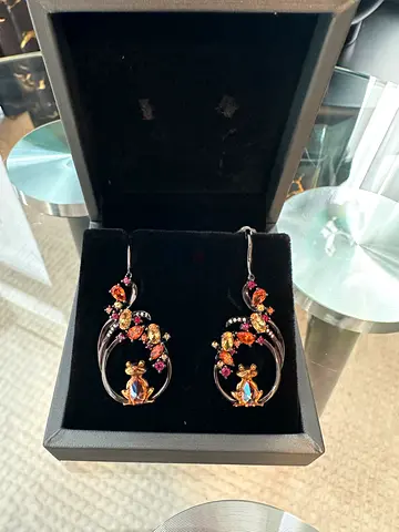 Beautiful frog’s earrings