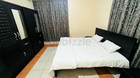 FULLY FURNISHED ROOM AVAILABLE FOR SIGLE OR COUPLE FOR INDIAN, PAKISTANI OR SRI LANKAN