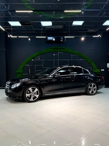 2019 Mercedes-Benz E-Class E 300 - Korean Specs - Excellent Condition