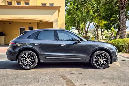 صورة 4 لـ 2022 Porsche MACAN