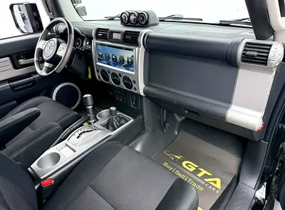 صورة مصغرة 10 لـ 2014 Toyota FJ CRUISER