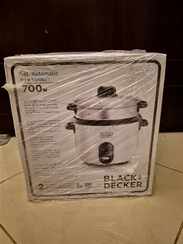Black & Decker Rice Cooker, 700W Power, 1.8L, Removable Non-Stick Bowl & Steaming Tray.