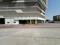 Corner Unit | High Visibility | Main Street Facing | RTA Parking Infront