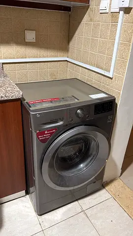 LG 7kg washing machine 250aed fixed and final price