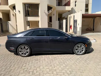 صورة 4 لـ 2014 Lincoln MKZ