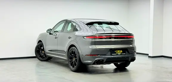 صورة 6 لـ 2025 Porsche CAYENNE