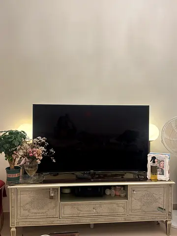 Mirrored TV Console / Sideboard in like new  condition