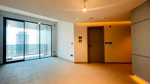 High-Floor | Marina & Skyline View | Balcony Access
