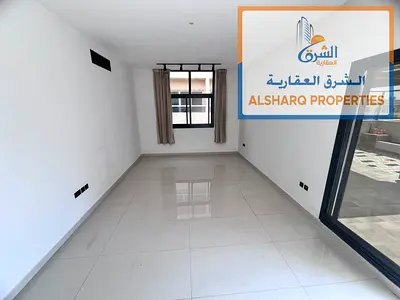 Luxury penthouse – large roof terrace – super deluxe finishing – master bedrooms – maid's room – balcony – central air conditioning.