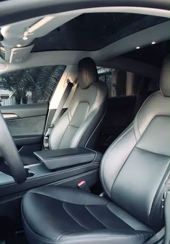 2023 Tesla MODEL 3 — миниатюра 11