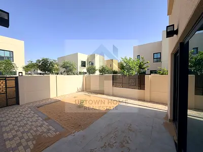 3 bed /ready to move / new/ corner