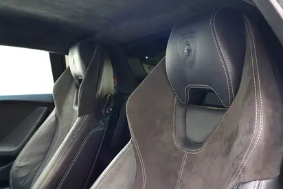 2015 Lamborghini HURACAN thumbnail 12