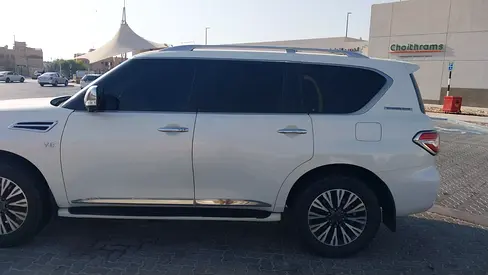 2010 Nissan PATROL 照片 2