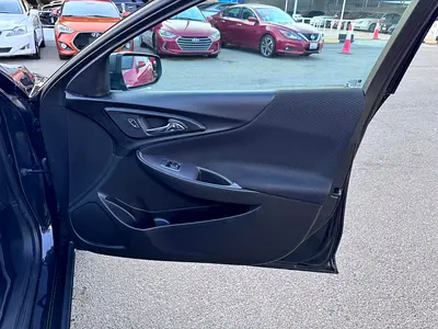 2019 Chevrolet MALIBU photo 6