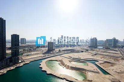 Beautiful 3BR+M | High Floor | Vacant | Full Canal