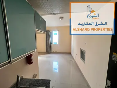 قريب محكمه عجمان  موقع مميز وخادمي  مطبخ شبه منفصل  تكييف اسبليت  عائلات حصرا