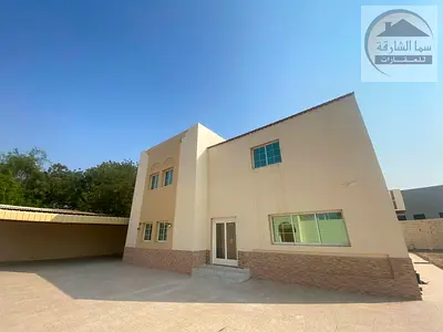 عقار للبيع في القرائن 1 | أرض زاوية 17,360 قدم² | فيلتان