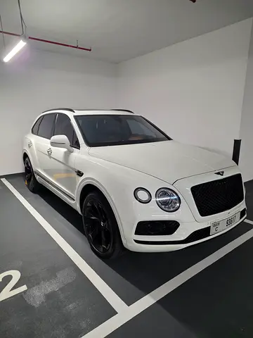 2017 Bentley BENTAYGA — фото 2