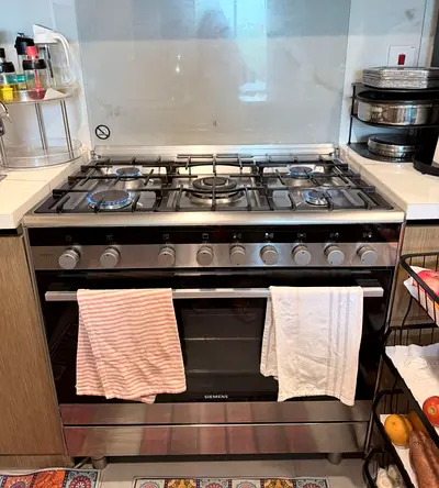 Siemens 5Burner Gas Cooker 90x60cm Italian Made