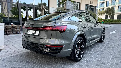 صورة 4 لـ 2024 AUDI Q8