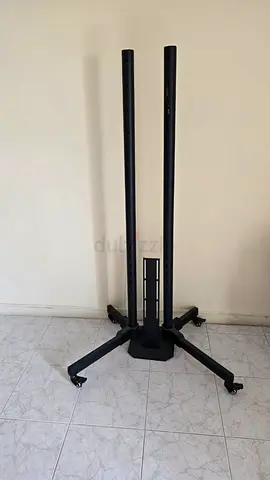 Mobile TV/Monitor Stand on Wheels