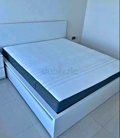 IKEA malam bed with mattress King size bed 2 storage drawers underneath is available