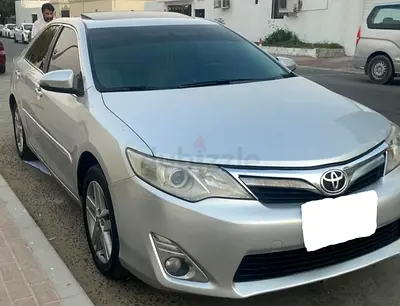 Toyota Camry Limited 2015 GCC full push starsunroof leather seats accident free family car for sale