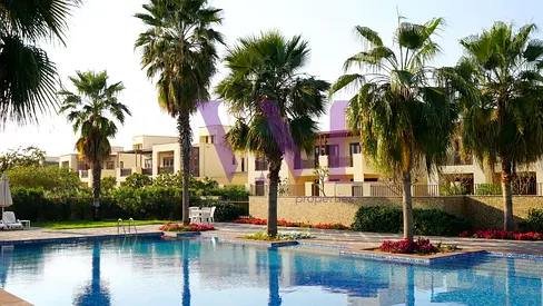 Spacious 3-Bed Townhouse, Bermuda, Mina Al Arab