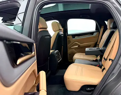 صورة مصغرة 17 لـ 2025 Porsche CAYENNE