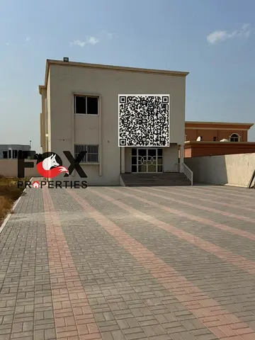 **فيلا فاخرة للإيجار السنوي – الرقايب، عجمان**  فيلا واسعة بموقع مميز في منطقة الرقايب بعجمان، تتميز بحوش واسع وحديقة كبيرة، ومساحات داخلية مريحة ومنا