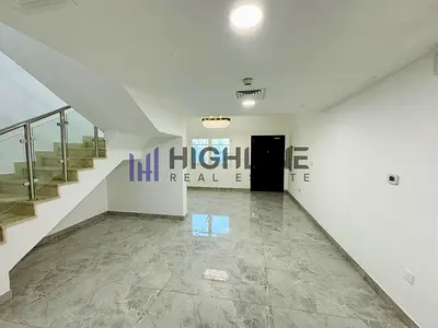 Exclusive 4BR Townhouse | Community View
