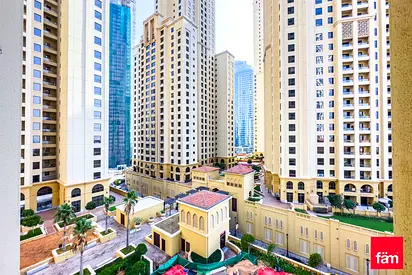 Luxury Studio L Furnished L Modern