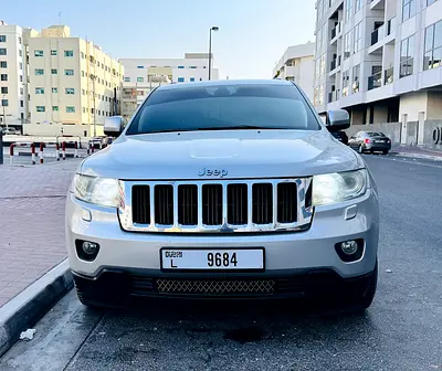 Jeep Grand Cherokee Laredo 2012 | GCC Specs | Well Maintained