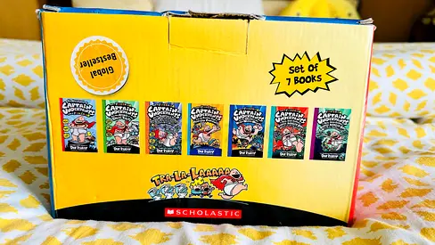Captain Underpants paperback boxed set (7 books) - Scholastic