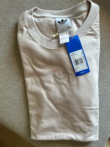 Adidas Tshirt