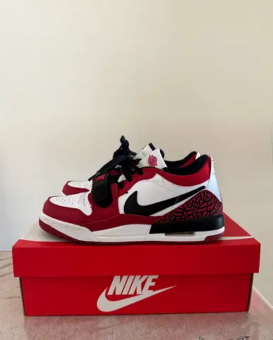 Nike Air Jordan Legacy 312 Low sneakers red white black