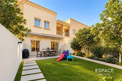 Fully Renovated | Open Plan Living | Springs 5