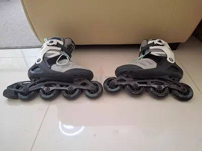 Adult Inline Rollerblades / Adjustable Fitness Skates - Size UK6.5 / EU 40