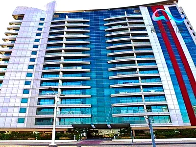 MODERN 1BR | CANAL VIEW | DUBAI SPORTS CITY