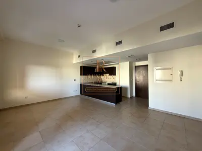 INNER CIRCLE | GOOD CONDITION | NEAR COMMUNITY HUB