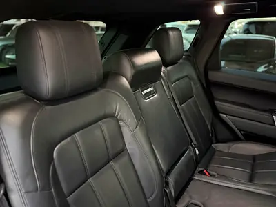 2018 LAND Rover RANGE ROVER SPORT photo 9