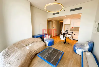 Skyline View | 1BR Apartment | Seslia Tower JVT | Wooden Flooring