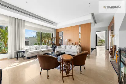 Luxury 5BR Villa in Umm Al Sheif |Premium finishes| Private Pool