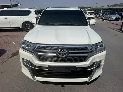 Toyota Land Cruiser GXR 2010 GCC Specs look 2021 fulloshin