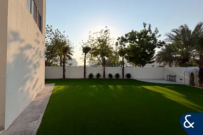 Huge Plot | 4 Bedrooms | Ready to Move In